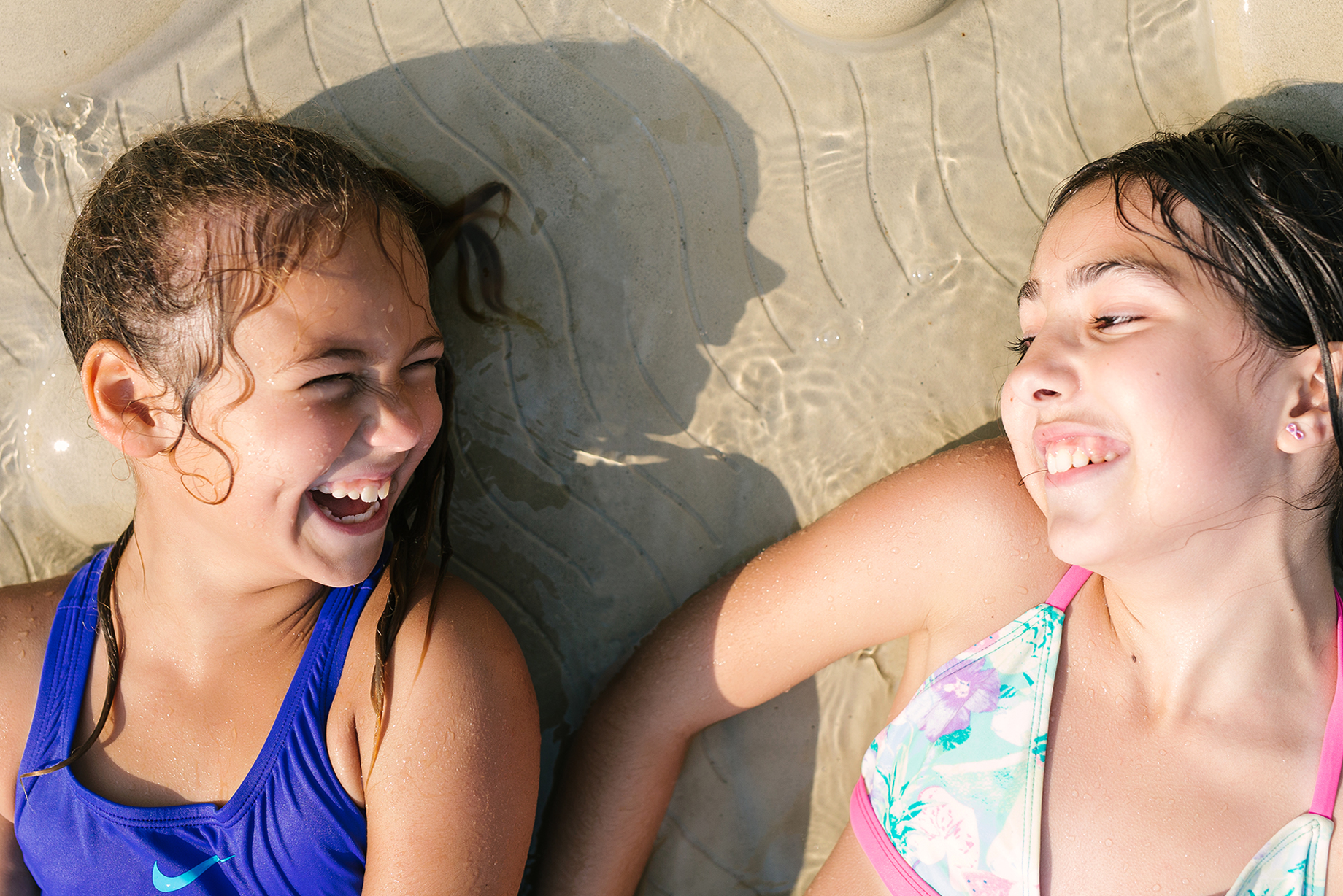 Why Do Kids Love Playing In Water So Much? Experts Explain This Splashing  Phenomenon